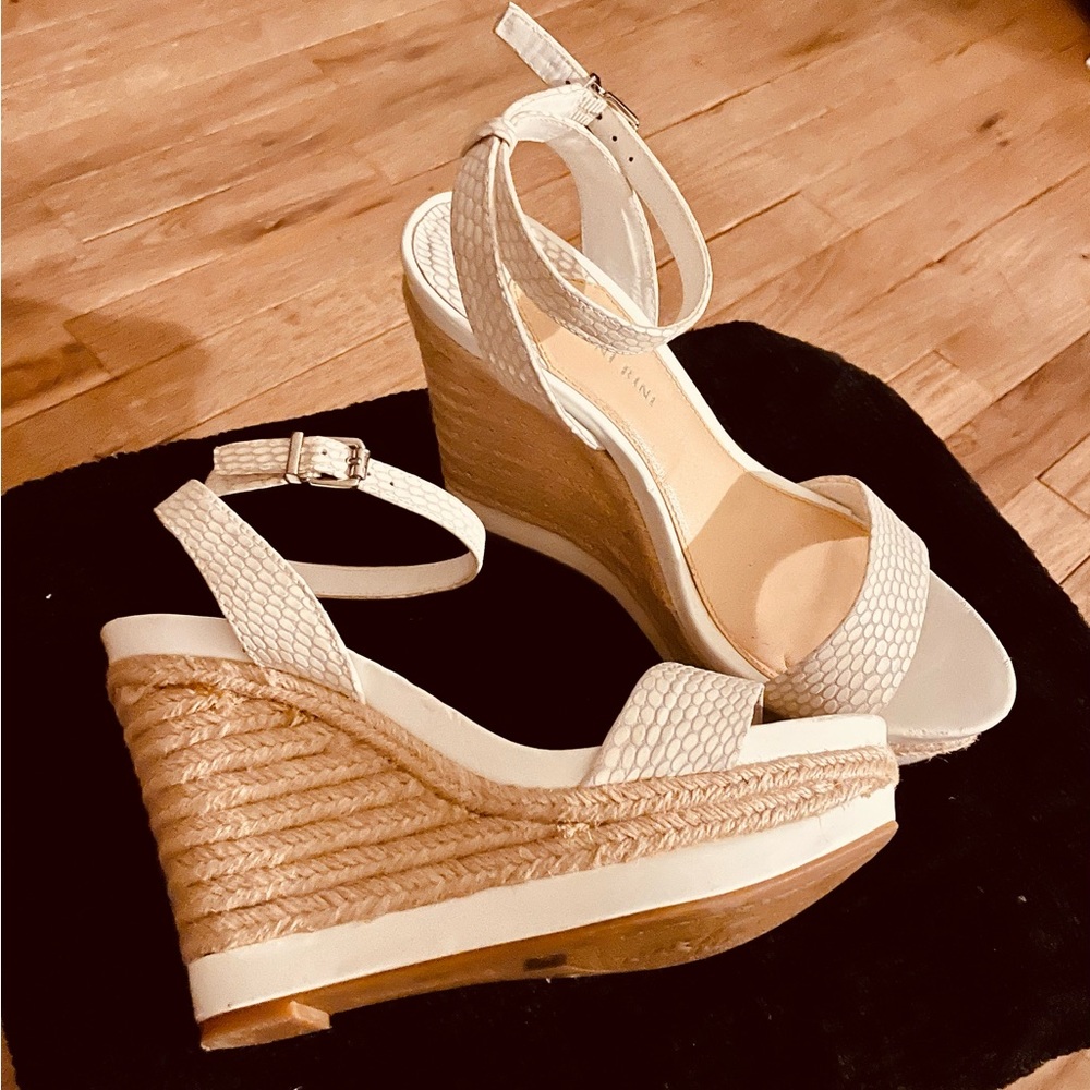 Gianni Bini wedge sandals 8.5